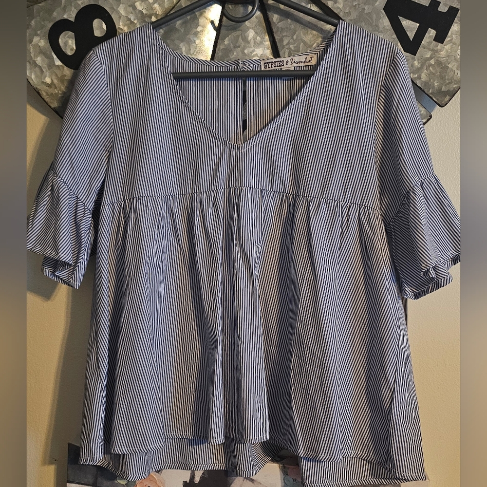 Striped top!